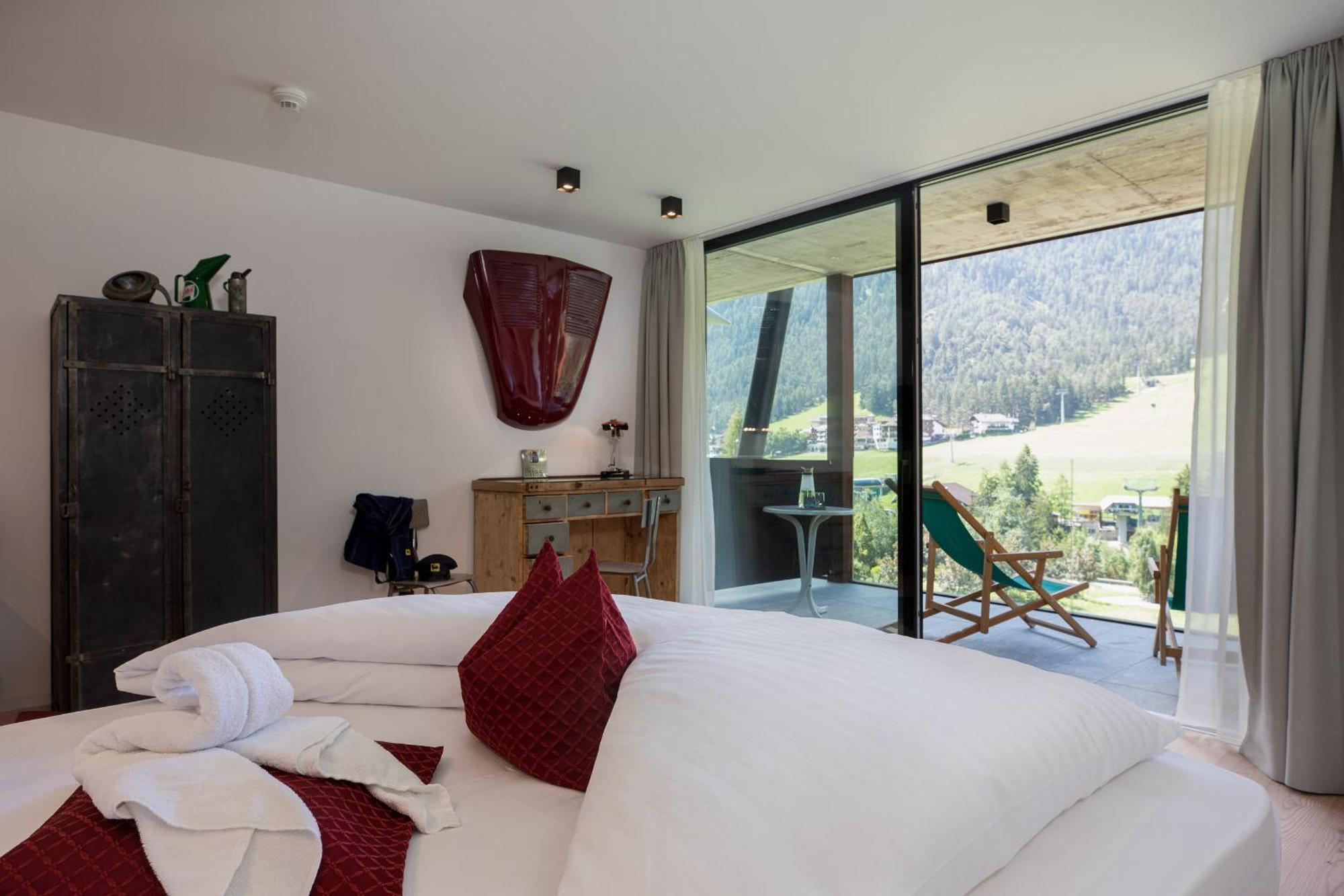 Al Plan, A Mountain Moving Hotel San Vigilio Di Marebbe Phòng bức ảnh